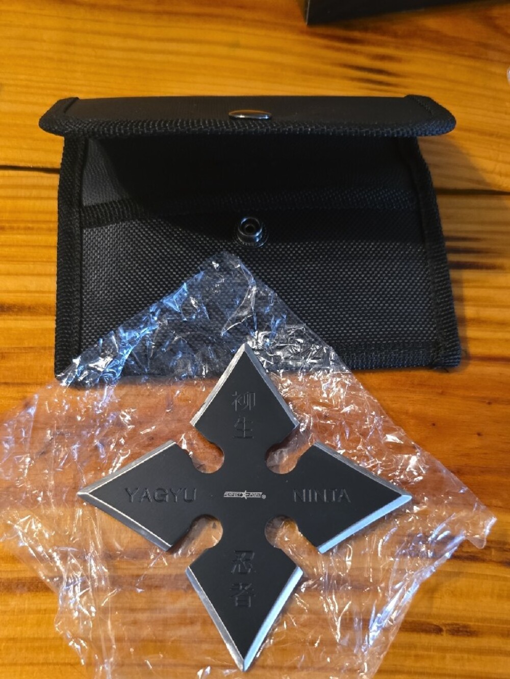 Black Throwing Star - - Picture 2 of 5